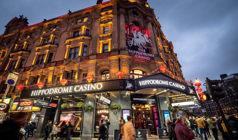 Unwinding in Style: Discovering the UK's Best Hidden Gem Bars